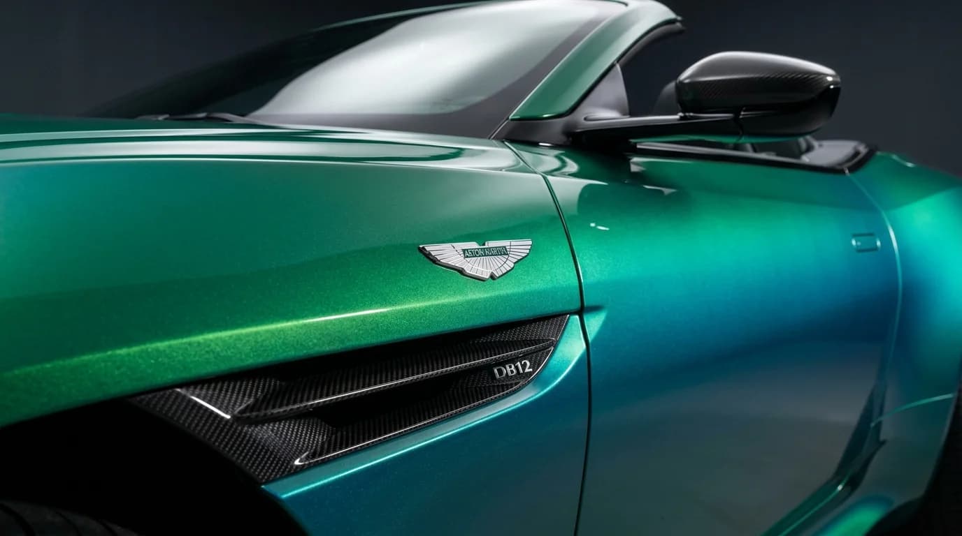 Aston Martin DB12 thumbnail 5